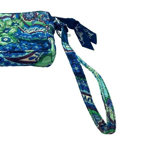 Vera Bradley BLUE RHAPSODY Print Wristlet Clutch Purse 8" x 4.5" Zip Close RARE - Picture 5 of 7